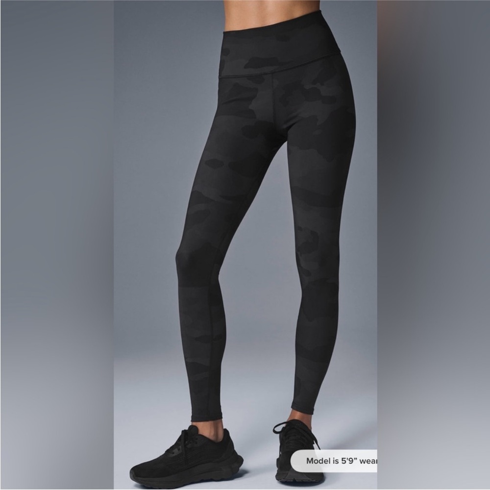 Alo Yoga Camo Set